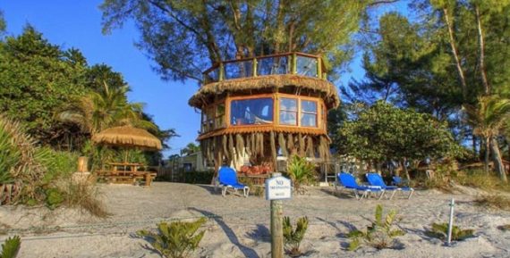 Une cabane de rêve en bord de mer