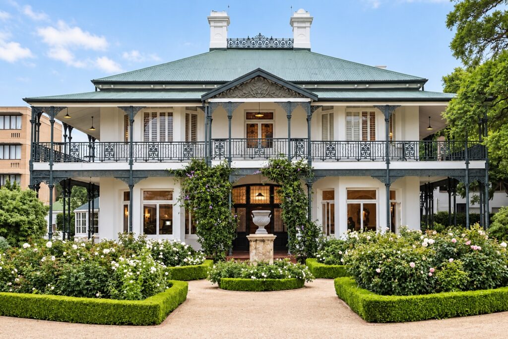 Maison victorienne de Johannesburg avec sa grande véranda à deux niveaux