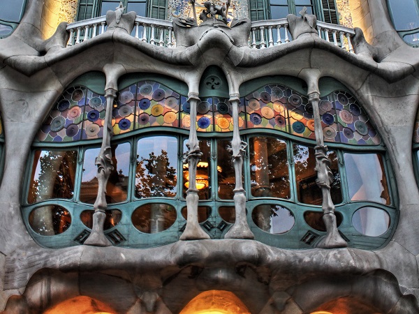bâtiment gaudi barcelone