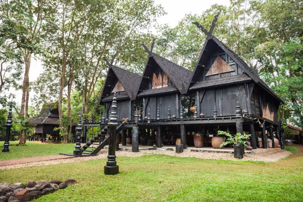 baan dam à Chiang Rai