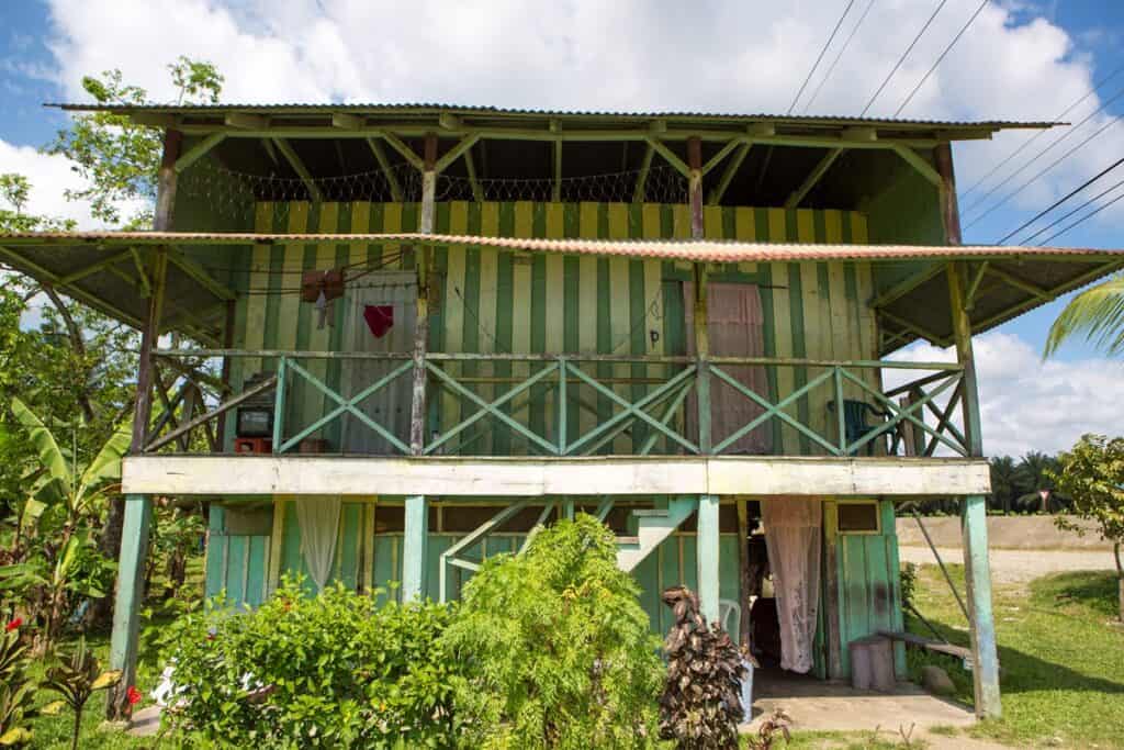 maison Tico à étage au Costa Rica