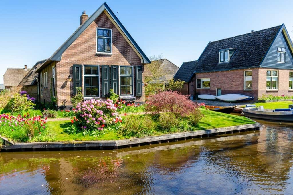 maison rénovée à Giethoorn