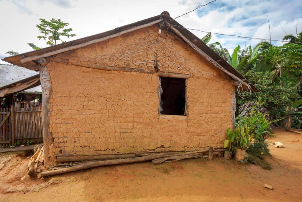 maison guarani en Bolivie