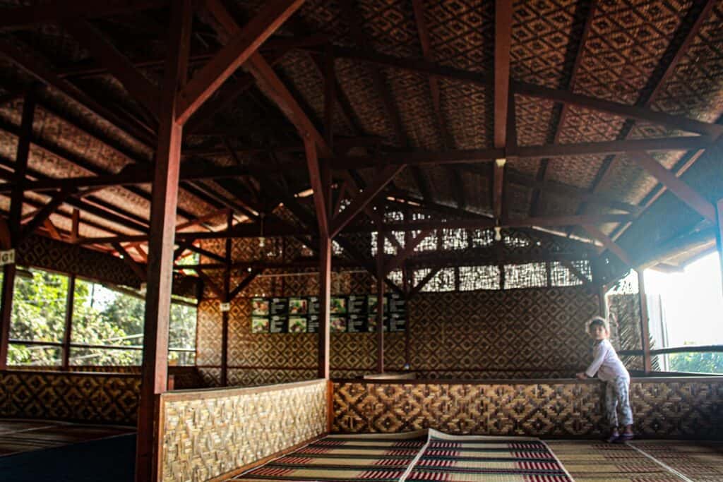 intérieur d'une maison traditionnelle au Myanmar