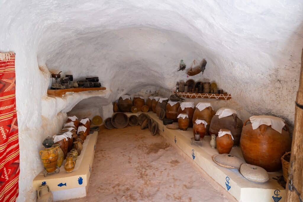 intérieur d'une maison troglodyte à Matmata