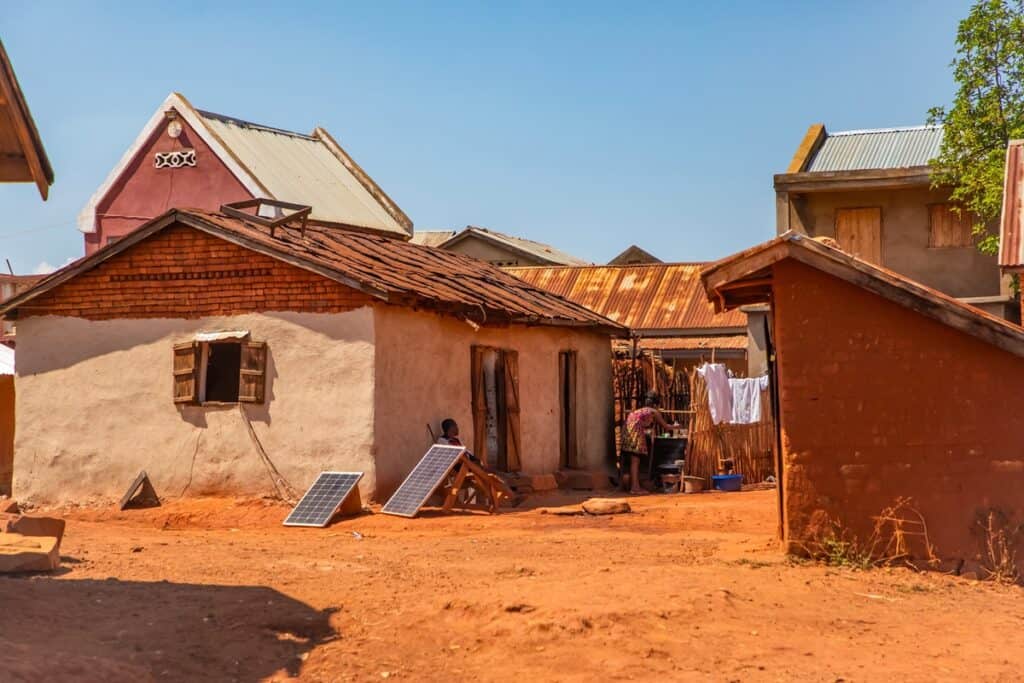 maisons malgaches en terre