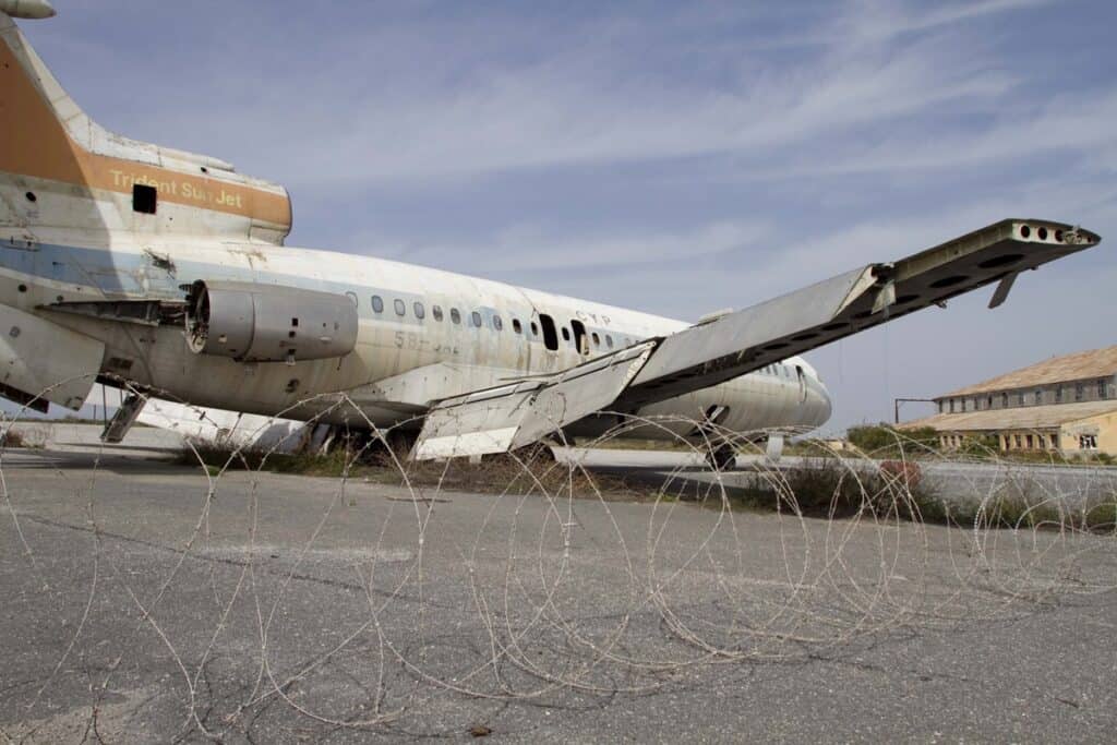 avion abandonné à Chypre