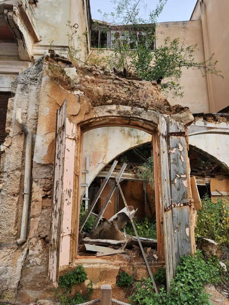 bâtiments abandonnés à  Chypre