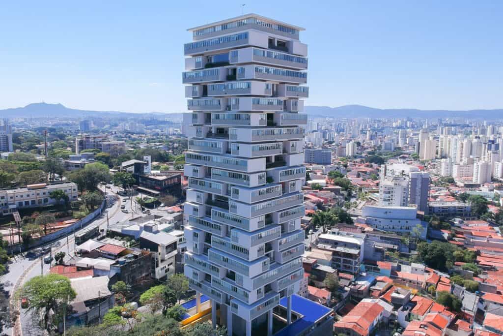 Édifice 360° de l'architecte Isay Weinfeld à São Paulo