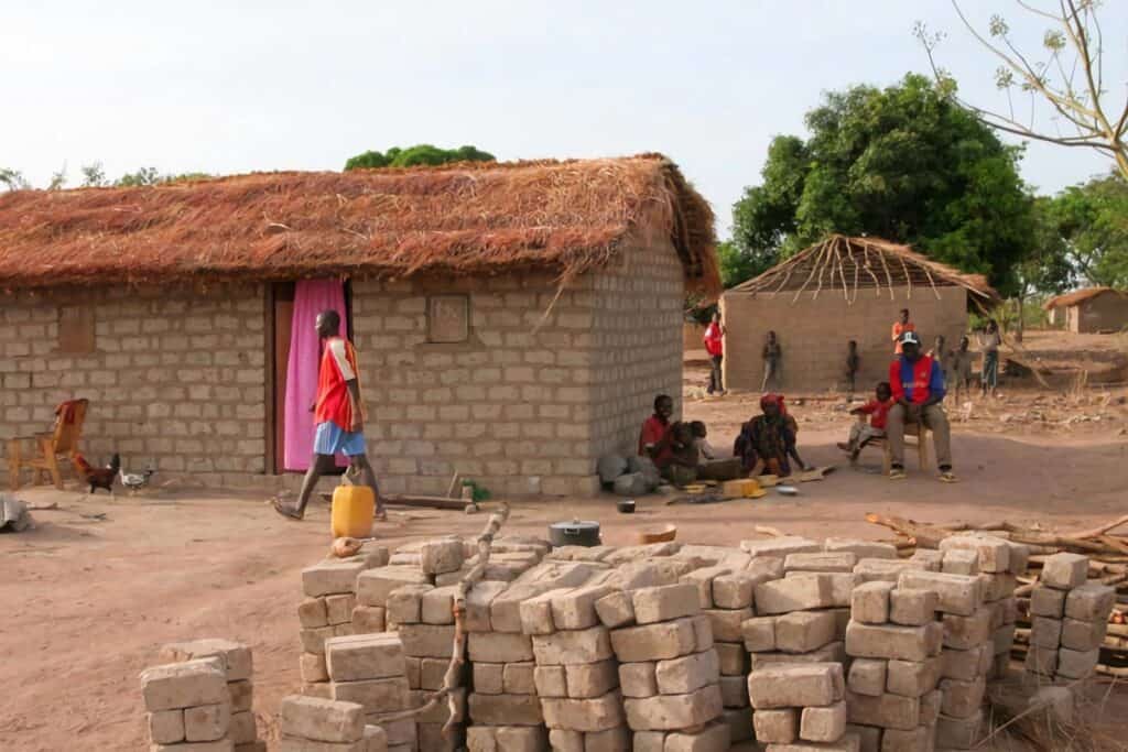 maison en briques de boue en République Centrafricaine