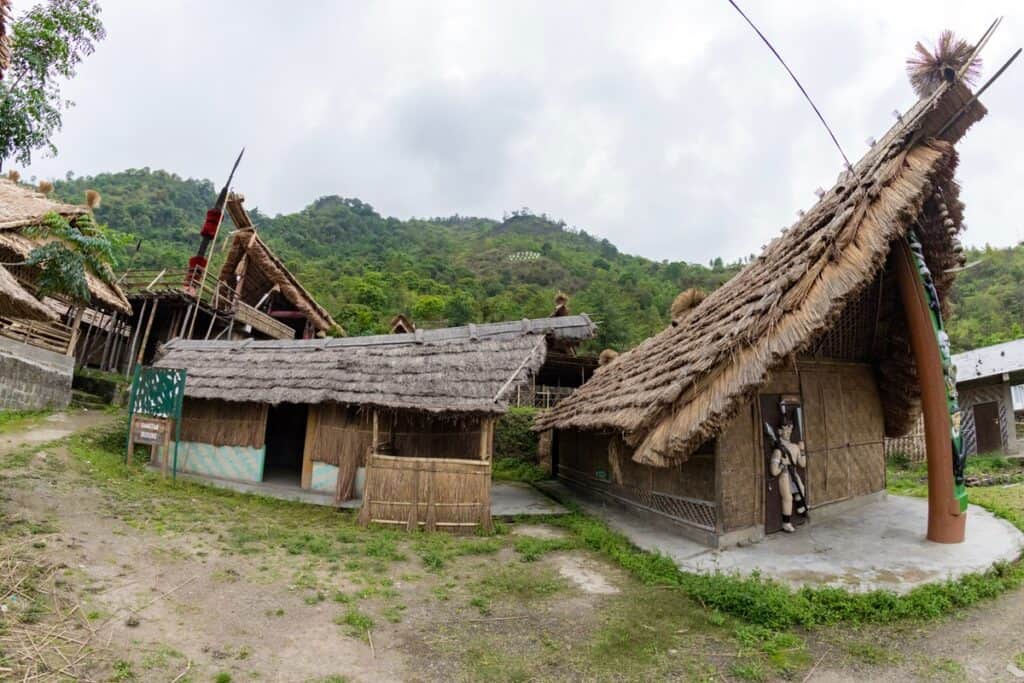 maisons traditionnelles du Nagaland