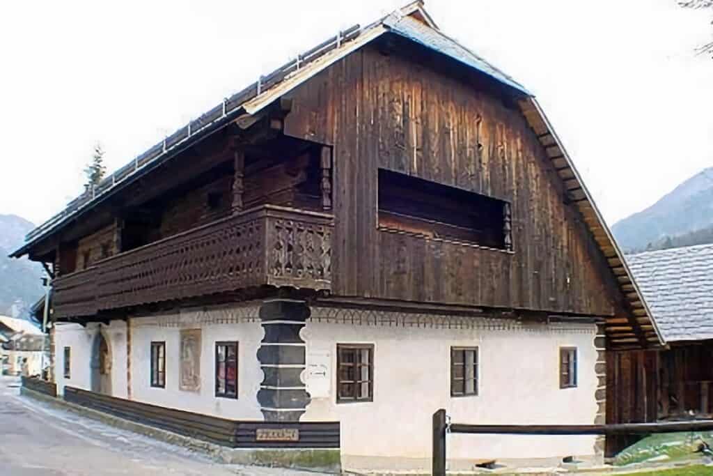 maison traditionnelle en Slovénie