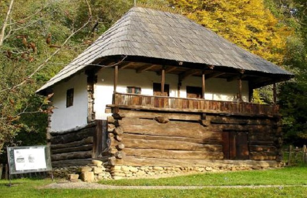maison traditionnelle roumanie 12