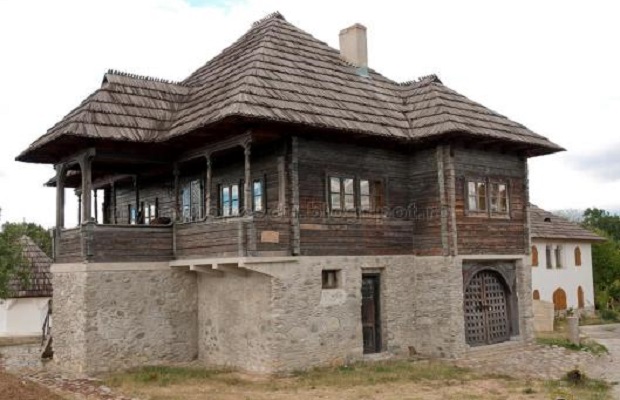 maison traditionnelle roumanie 15