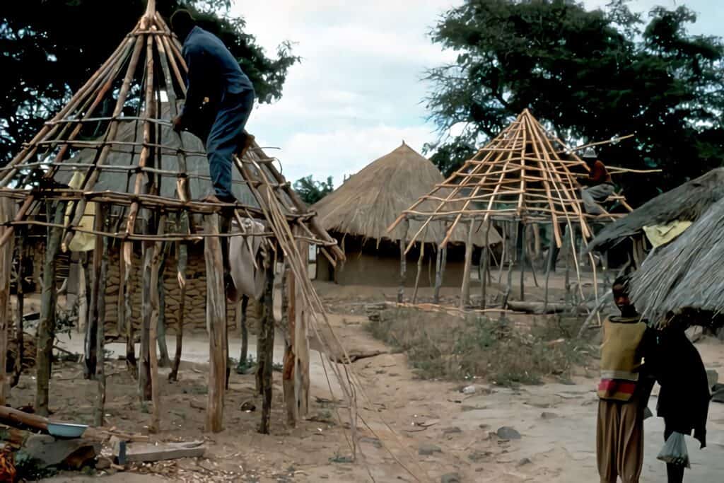 fabrication maisons rurales au Zimbabwe