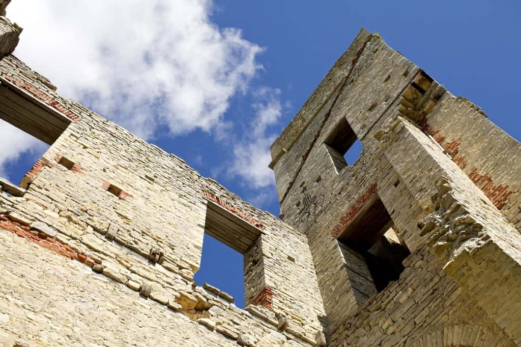 ruine manoir d'Ungru