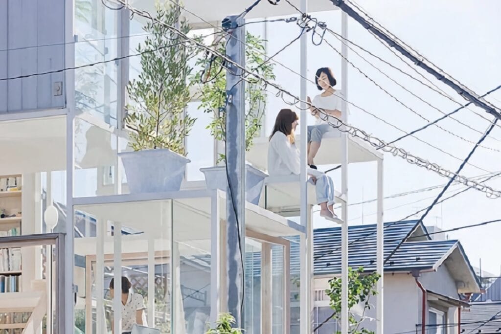 maison transparente au Japon