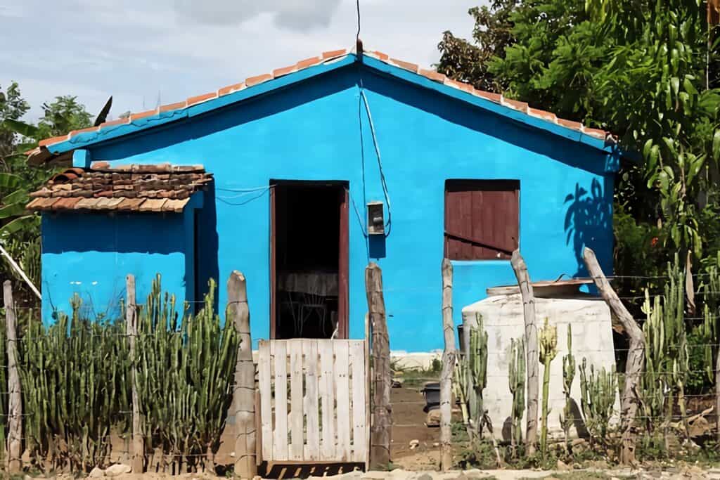 maison cubaine colorée bleu