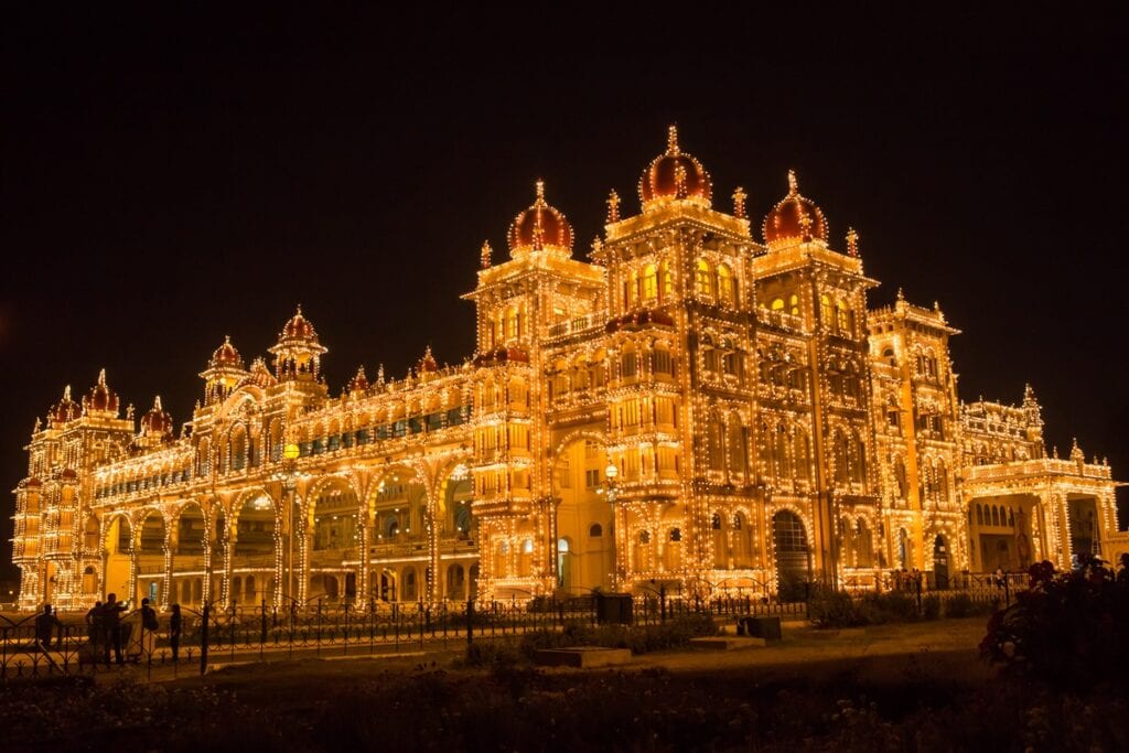 palais de Mysore illuminé