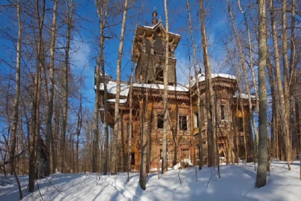 maison abandonnée en Russie