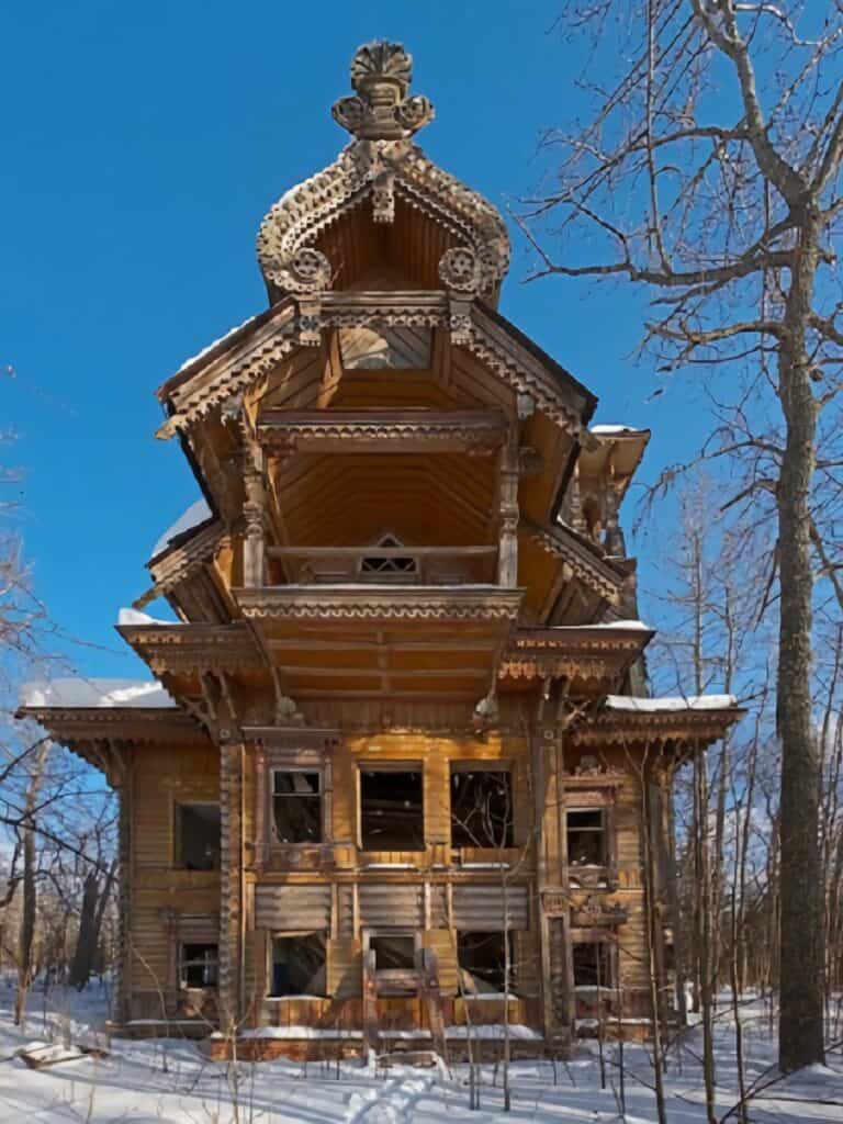 maison abandonnée en Russie