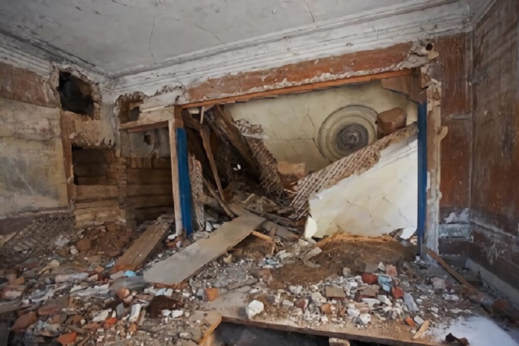 intérieur maison abandonnée en Russie