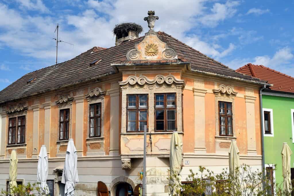 maison colorée à Rust en Autriche