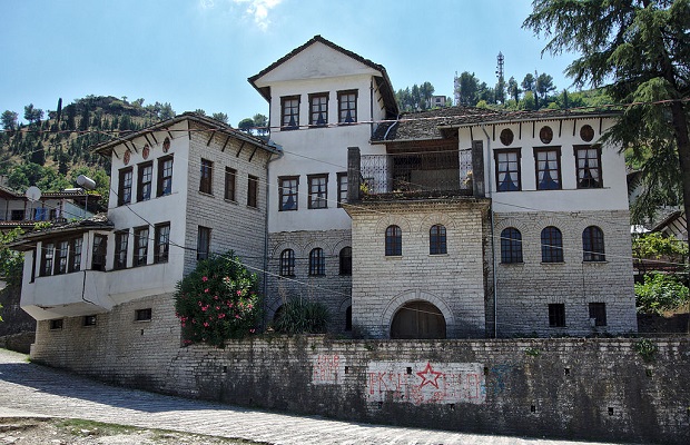 maison albanie