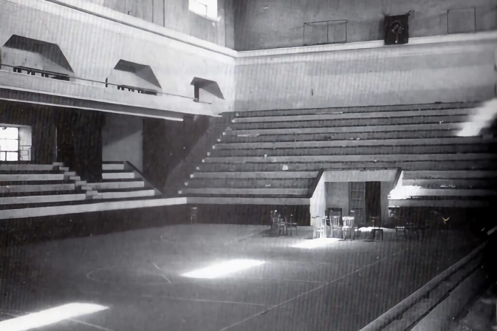 intérieur cathédrale de Shkodër salle de sport