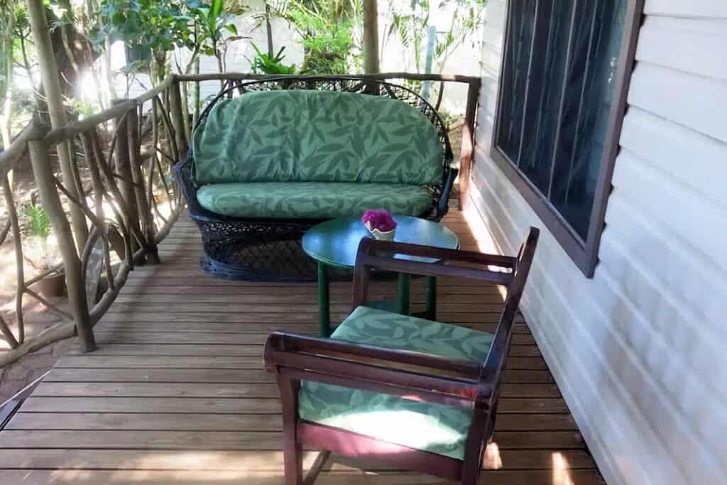 fauteuil sur la terrasse