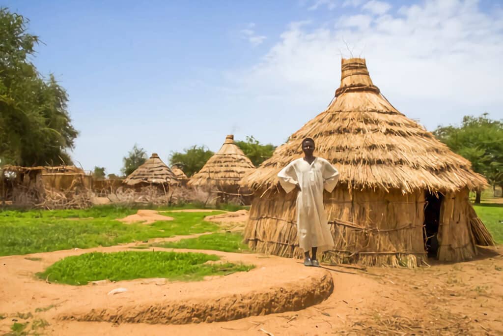 village de huttes de chaume au Tchad