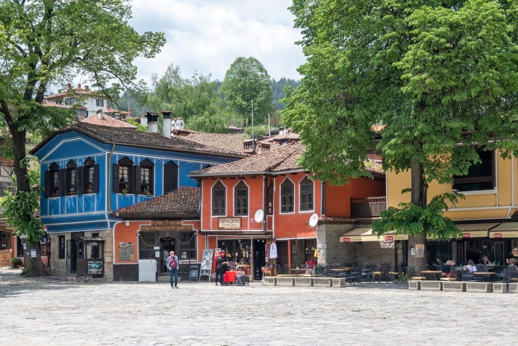 maisons traditionnelles colorées de Koprivshtitsa