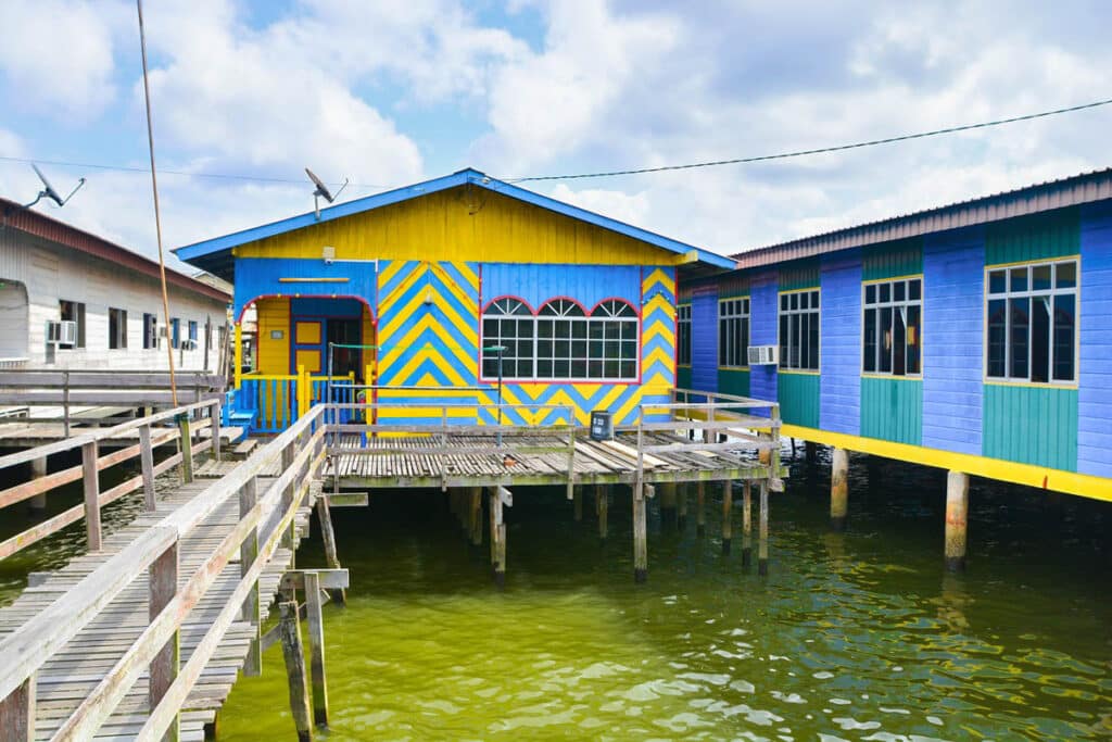 maisons sur pilotis à Kampong Ayer