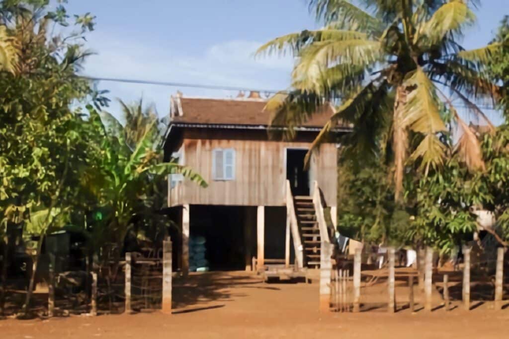 maison traditionnelle au cambodge