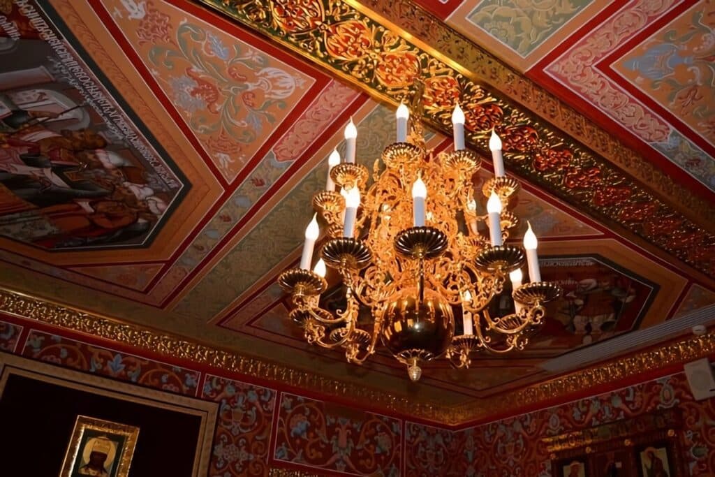 lustre dans le palais en bois du tsar Alexeï Mikhaïlovitch