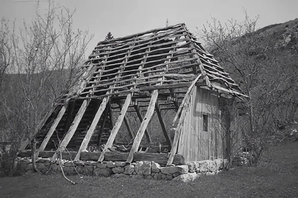 hutte abandonnée