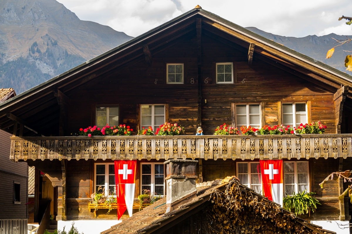 chalet suisse en bois