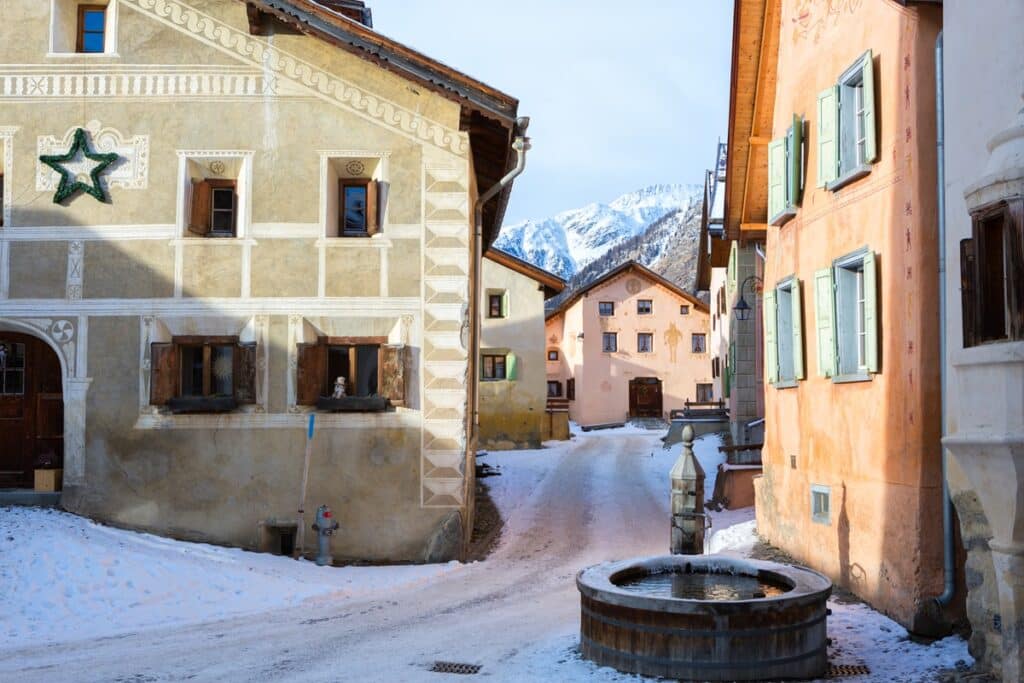 maisons typiques de l'Engadine