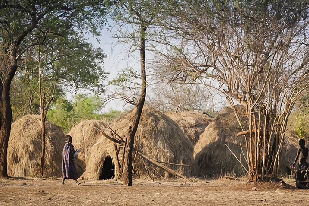 huttes mursi