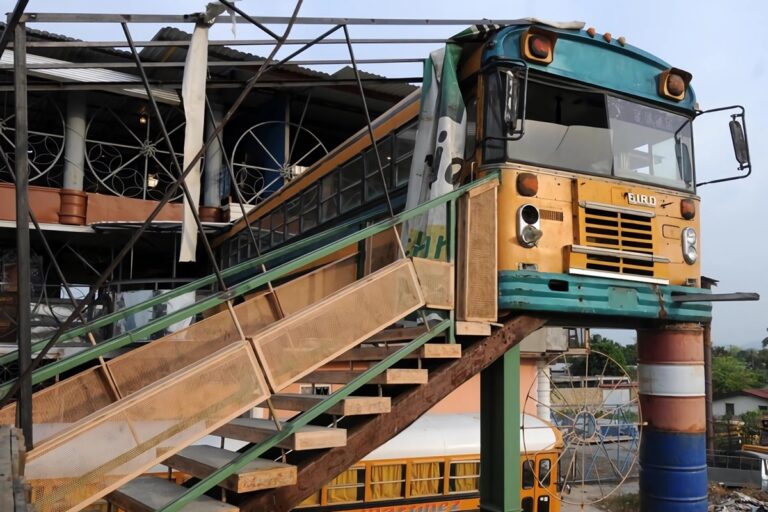maison bus au Honduras
