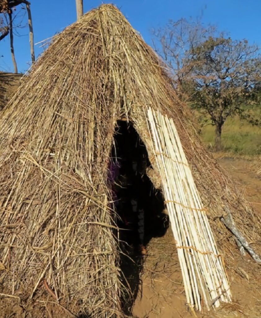 hutte du peuple kaonde