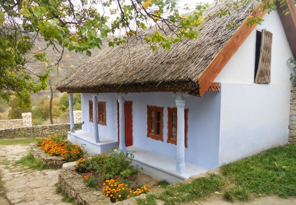 maison paysanne moldavie