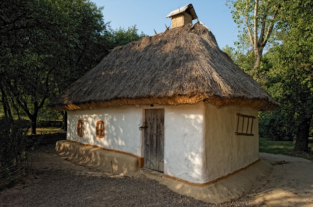 maison traditionnelle ukraine