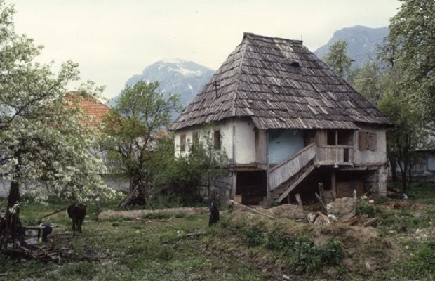 maison typique montenegro 2
