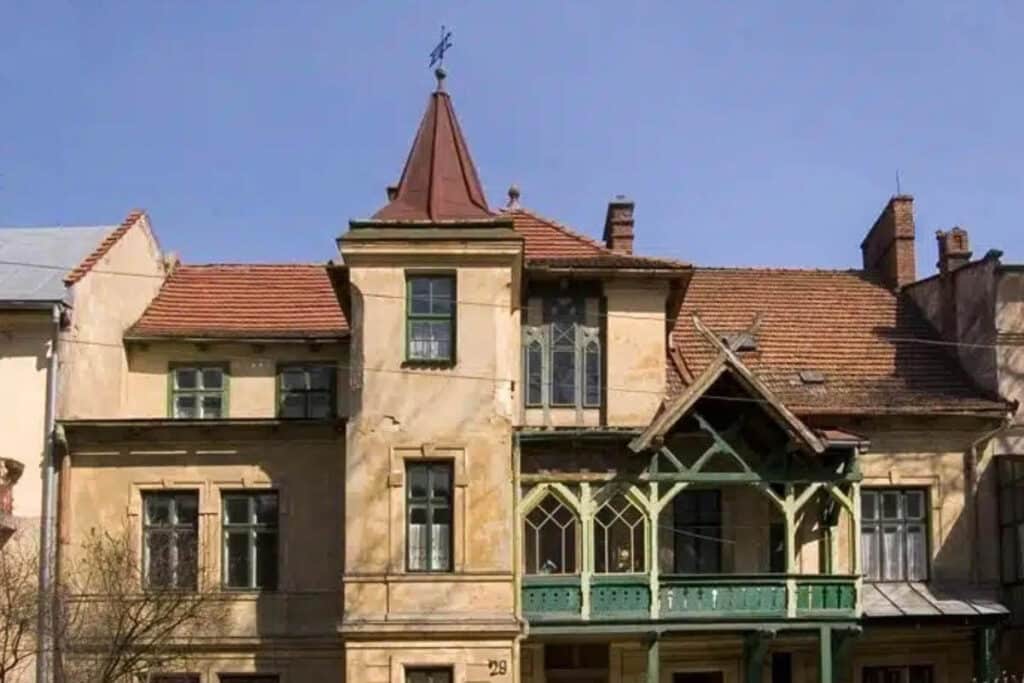 villa folk-romantique Kastelivka