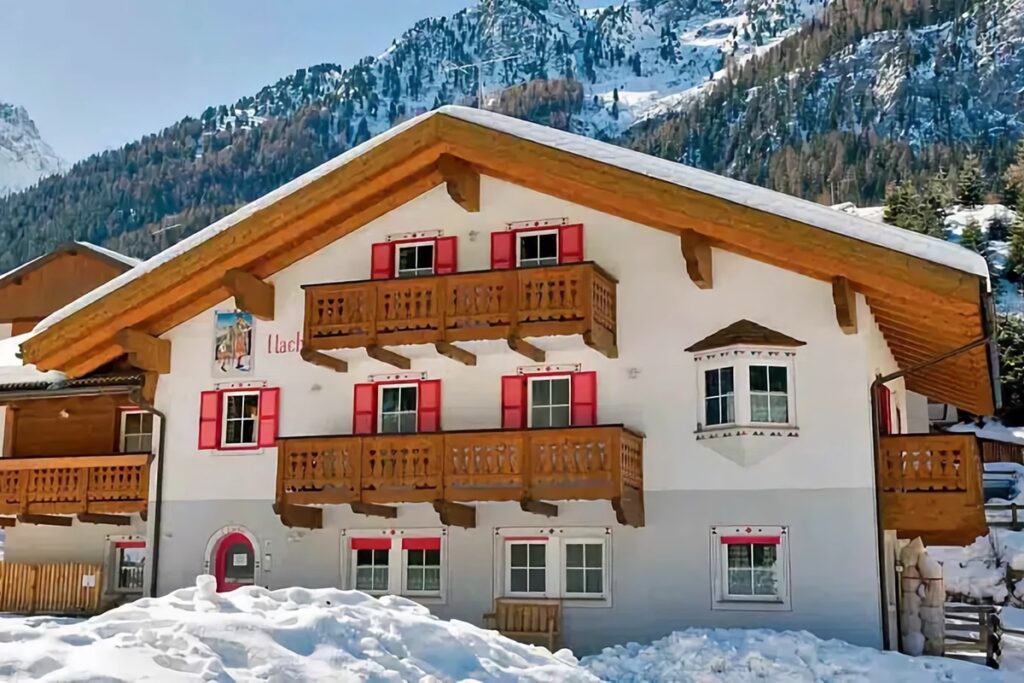 grand chalet italien bois et pierre