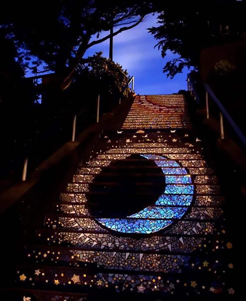 escalier san francisco illuminé nuit