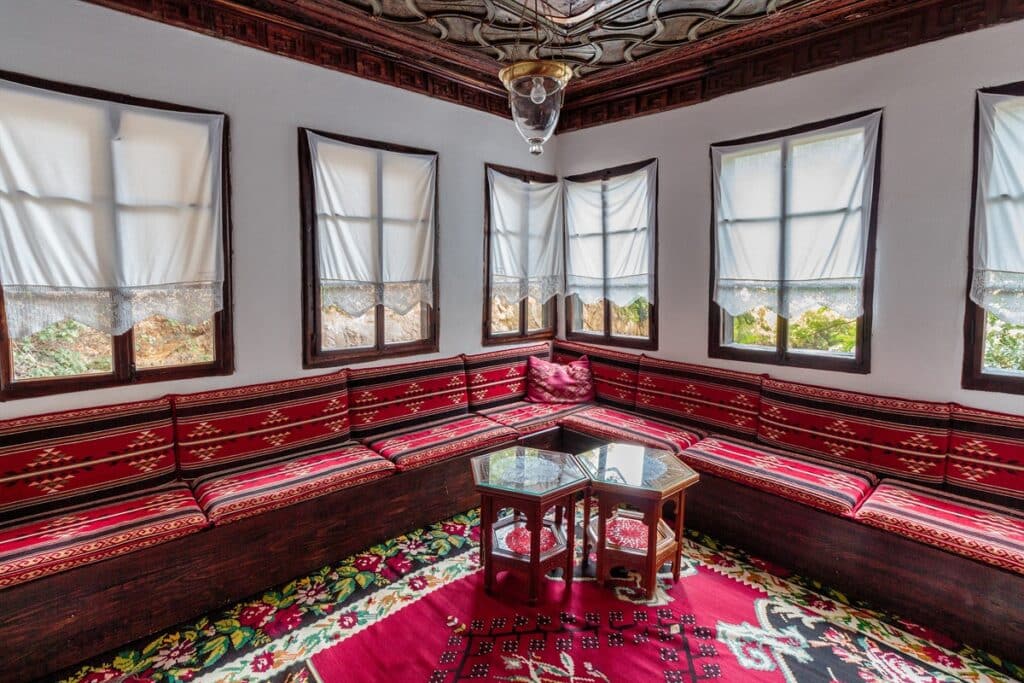 maison des derviches salon intérieur