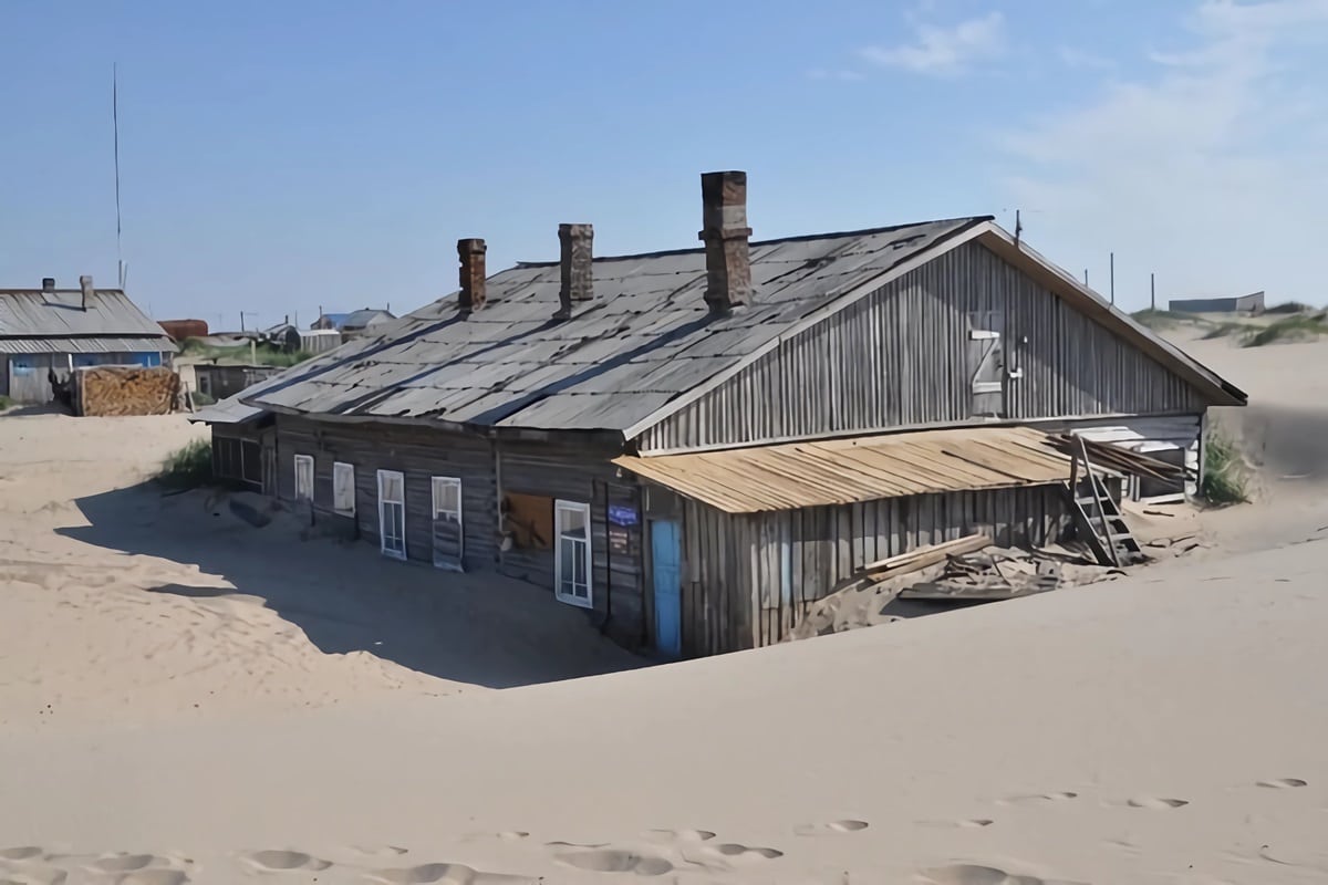 maison dans le village de sable de Shoyna