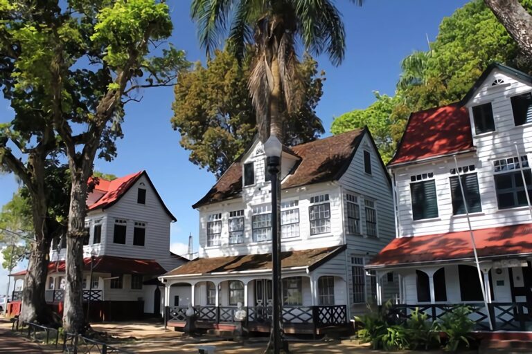 Les maisons à travers le Suriname